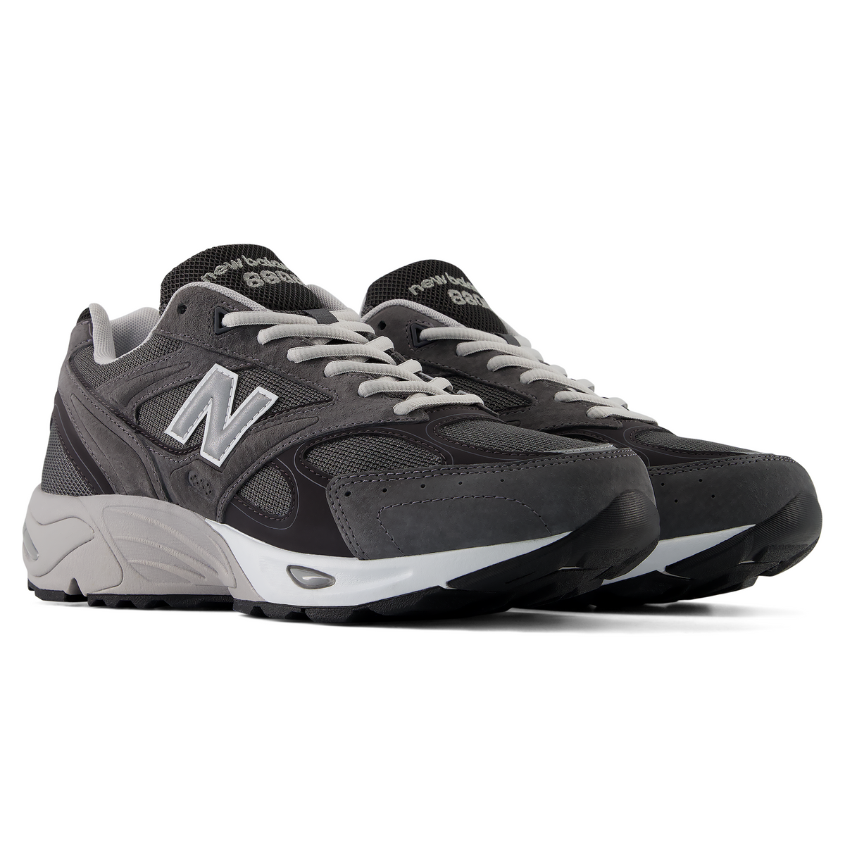 New Balance 880