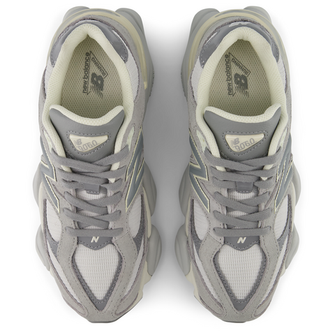 9060 Angora | Reflexion