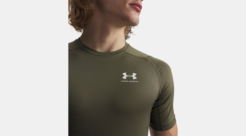 Compression-Schnitt und 4-Way-Stretch